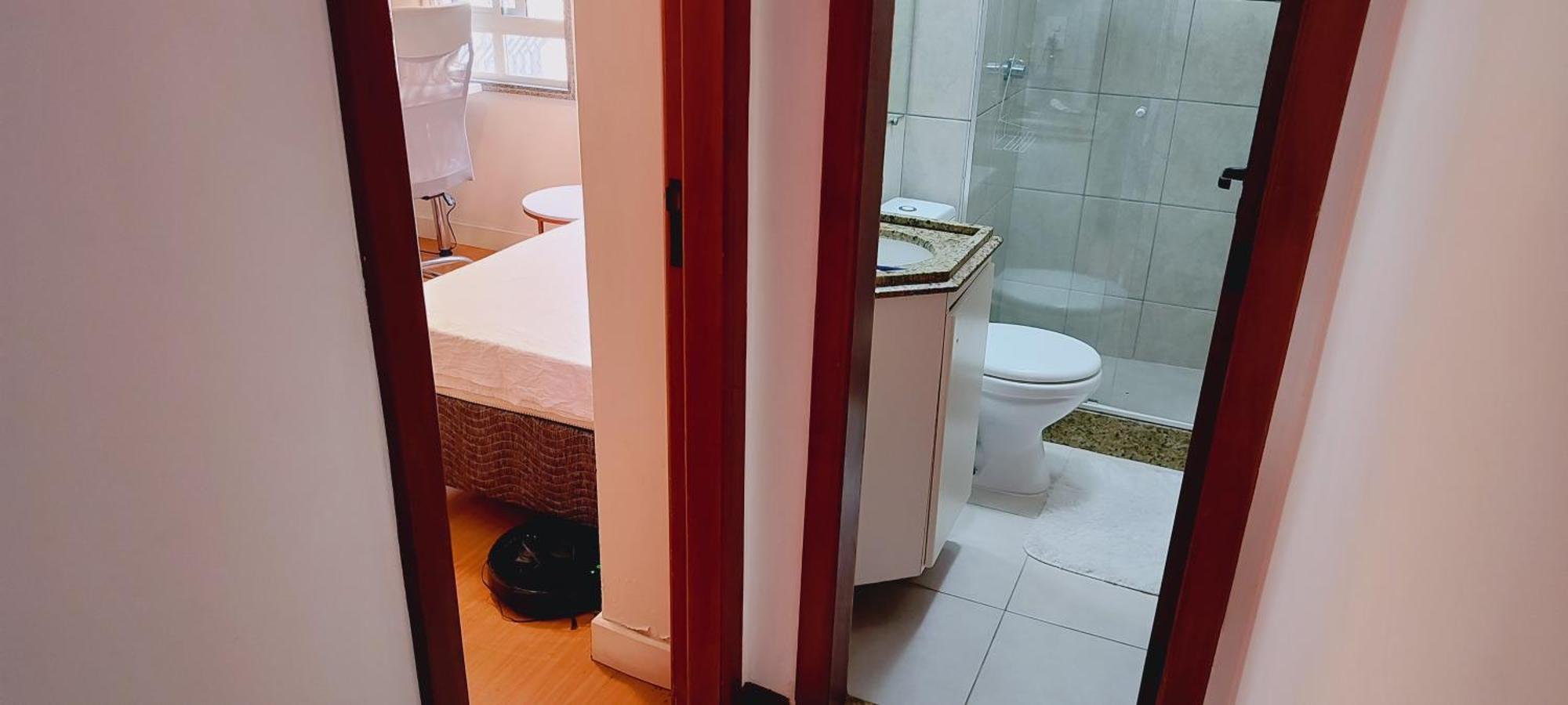 Hostel For One Com Quarto De Solteiro E Banheiro Privativos Віторія Екстер'єр фото